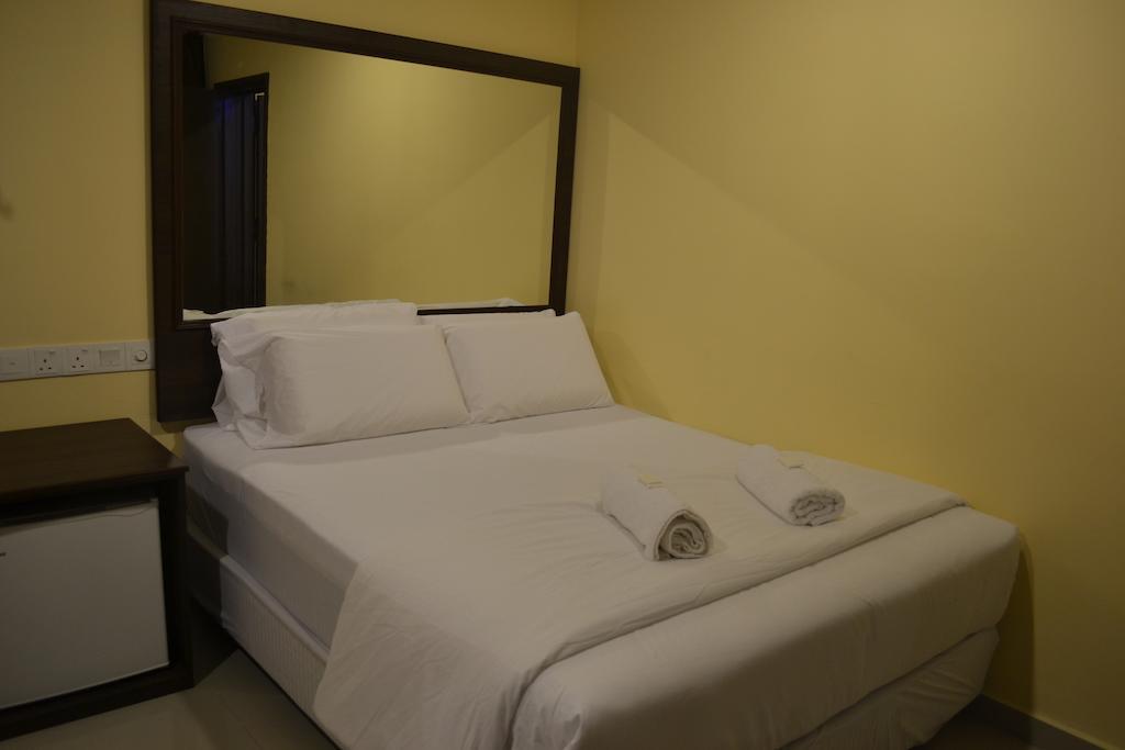 City Times Inn Seri Kembangan Buitenkant foto