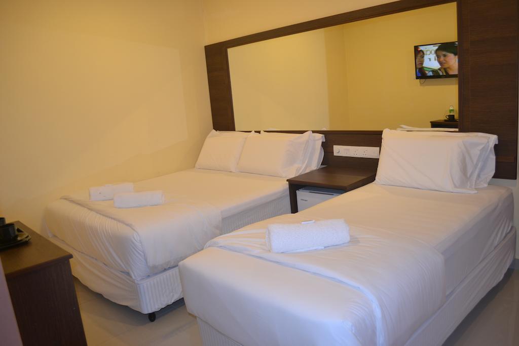 City Times Inn Seri Kembangan Buitenkant foto
