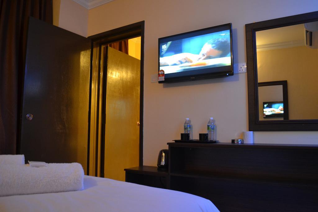 City Times Inn Seri Kembangan Buitenkant foto
